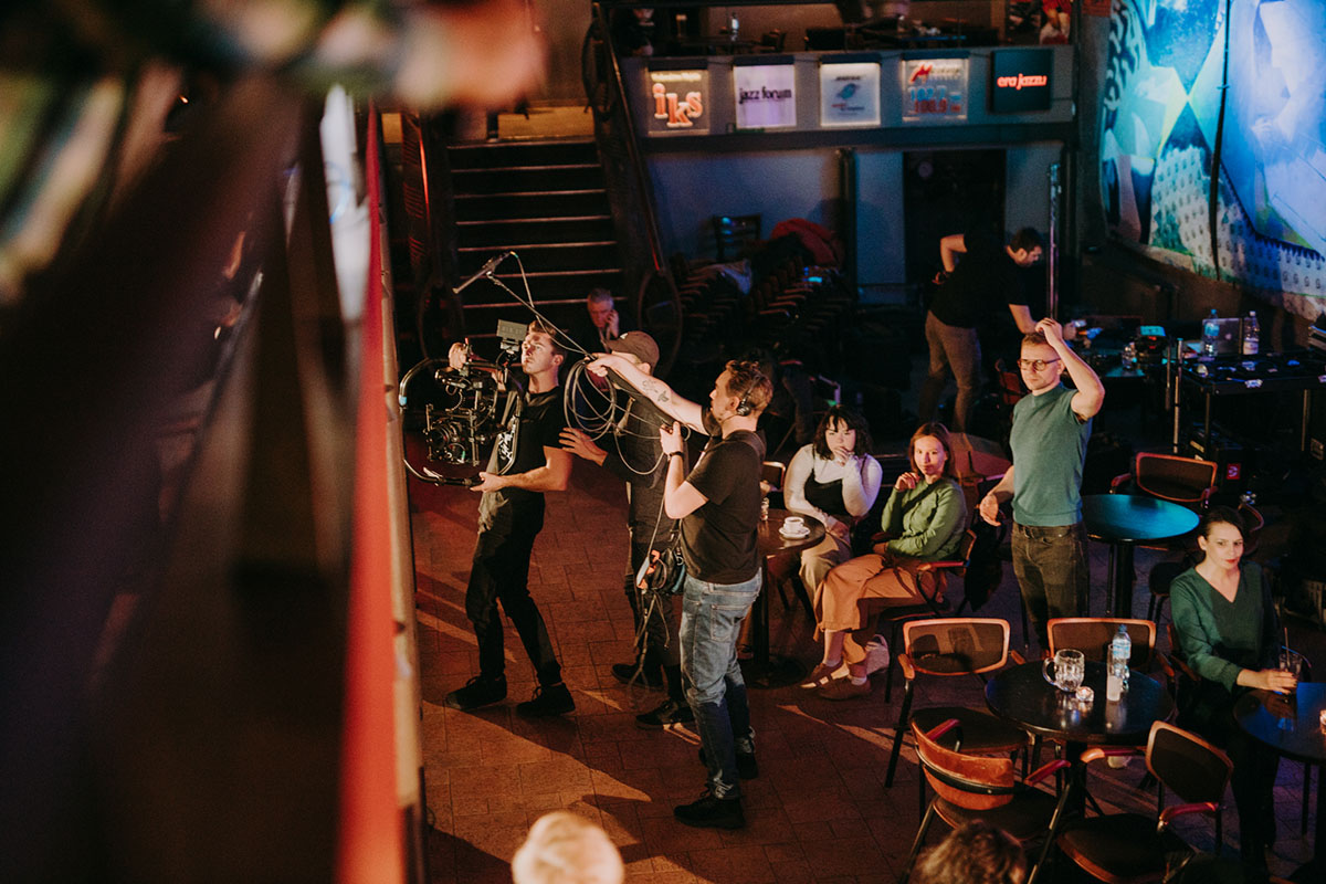 Crazy Girl - Mastershot