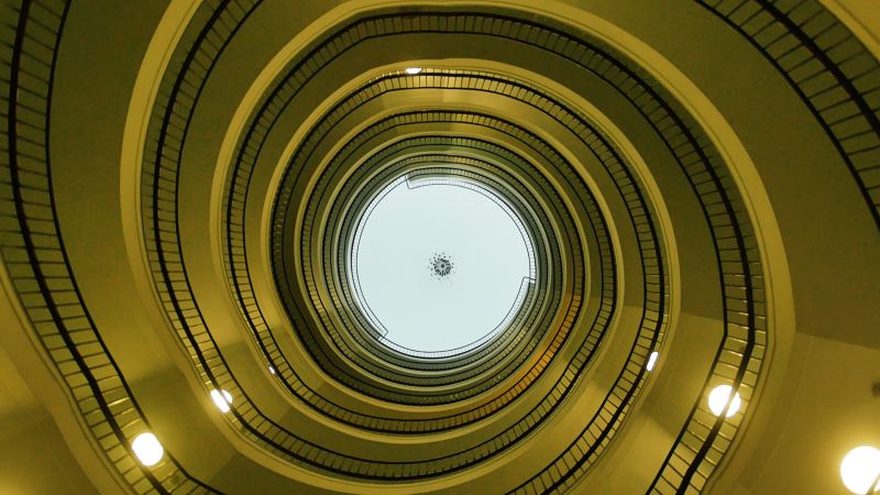 Opowieść poznańska z Okrąglakiem w tle Opowieść poznańska z Okrąglakiem w tle